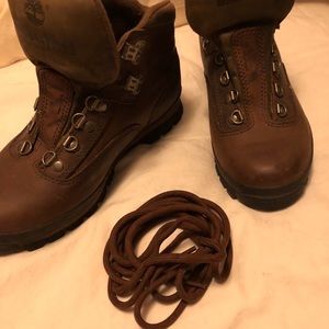 Timberland Leather Hiking Boots, like NEW!